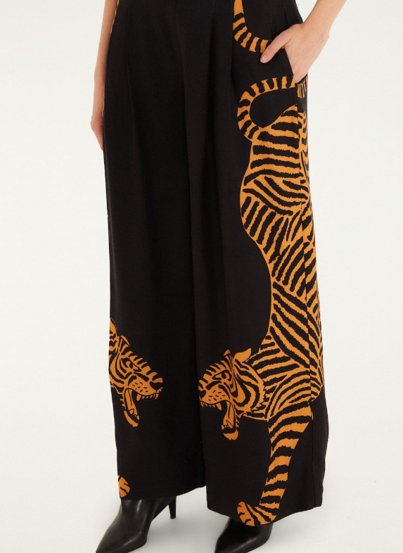 FARM RIO black tiger pants